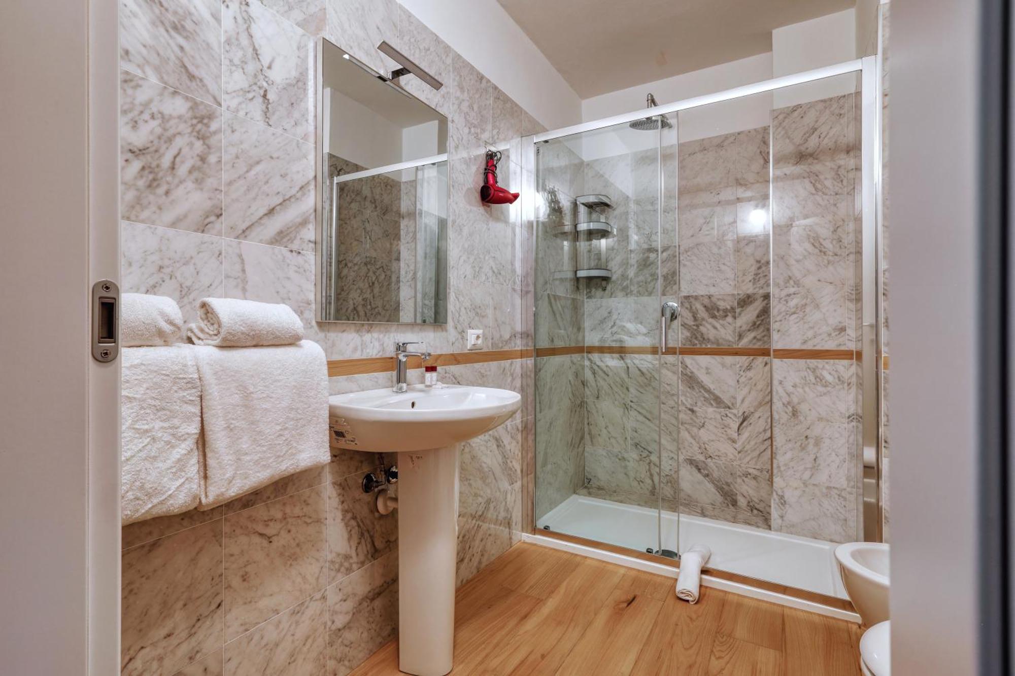 Joivy Chic 3-Bed Flat Near Colonne Di San Lorenzo Milánó Kültér fotó
